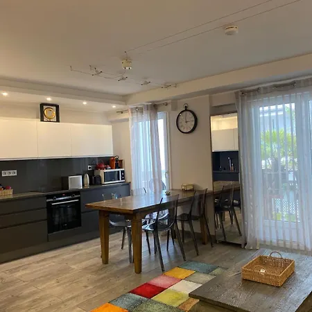Pretty Flat 칸느